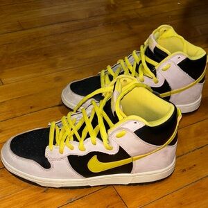 Nike SB Miss Piggy High-Top Sneakers AUTHENTIC